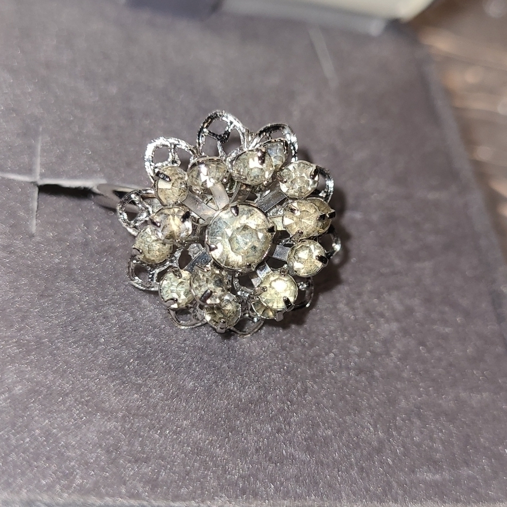 Sarah Coventry Ring